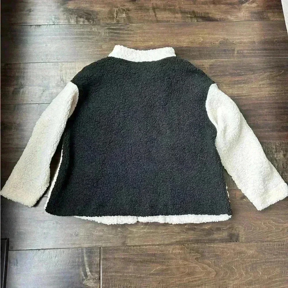 Davi & Dani RILEY PLAID & SHERPA
JACKET Size Medium And Large - Picture 7 of 9